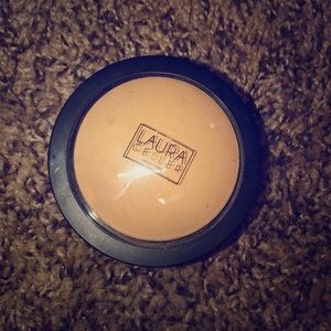 Laura Geller Foundation Powder
